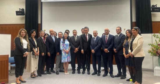 وفد مصري رفيع المستوى يلبى دعوة اليابان ويقدم شرحا وافيا عن ما تم إنجازه بالمتحف الكبير تمهيدًا لافتتاحه رسميا.. وكيف تم الربط بينه وبين منطقة هضبة الهرم بممشى سياحى عالمى؟.. وعرض 5398 قطعة للملك توت عنخ آمون