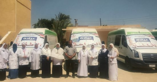 حياة كريمة.. الكشف وتوفير العلاج لـ1300 حالة فى قافلة مجانية التظلم بنى سويف