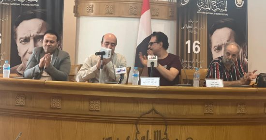 محمد رياض عن خالد الصاوي: تكريمه بمهرجان المسرح مستحق وهو نقطة فارقة في حياته