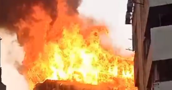 النيابة تباشر التحقيق فى واقعة حريق غية حمام أعلى سطح عقار بالسيدة زينب