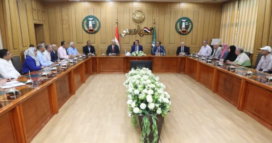 محافظ المنوفية ورئيس الجامعة يتابعان استعدادات استقبال العام الدراسى الجديد 