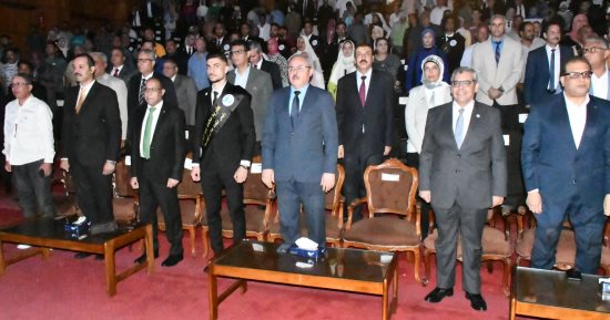 رئيس جامعة القناة يشهد حفل ختام الأنشطة الطلابية للعام الجامعى 2022 - 2023