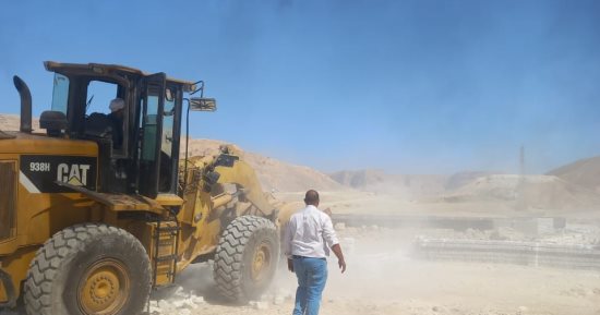 إزالة فورية لتعديات بمساحة 500 متر لأرض أملاك الدولة بقنا