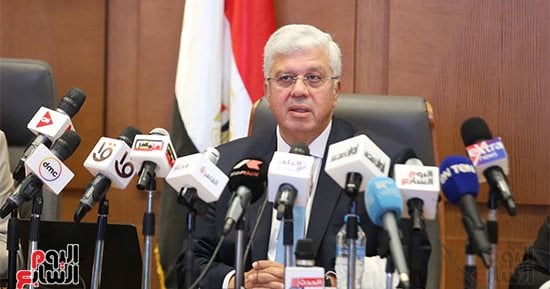 رفع درجة الاستعدادات بالمستشفيات الجامعية خلال عيد الفطر.. توجيهات بزيادة الأطباء المناوبين فى الاستقبال والطوارئ.. عميد طب القاهرة: رفع الطوارئ بمركز السموم.. ومدير مستشفيات جامعة حلوان يؤكد توافر الأدوية