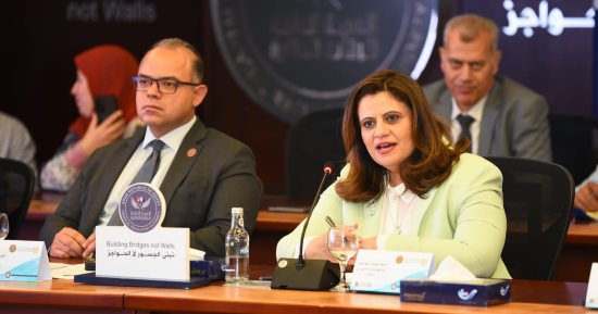 "الهجرة والرقابة المالية" تطلقان أول وثيقة معاش بالدولار للمصريين في الخارج