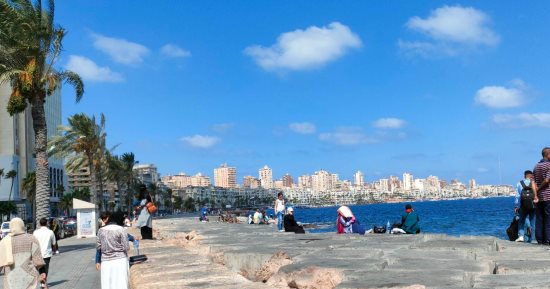 طقس الإسكندرية اليوم.. حار نهارا رطب ليلا والعظمى تسجل 30 درجة