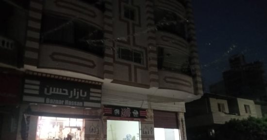 حملات لتنفيذ إغلاق واجهات المحلات ولوحات الإعلانات فى شوارع وطرق كفر الشيخ