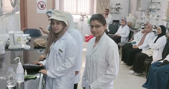 طلاب كلية تكنولوجيا الصناعة بجامعة طيبة يبدأون التدريب فى المنشآت الصناعية