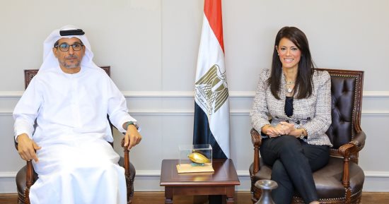وزيرة التعاون الدولى تعقد اجتماعًا مع رئيس اللجنة التنفيذية لمكتب أبوظبي للصادرات (أدكس)