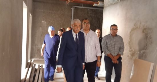 رئيس جامعة المنوفية يتابع أعمال تعلية مبنى مستشفى الطوارئ بالجامعة