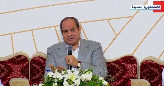 الرئيس السيسي: "لا يوجد شهادة وفاة لأى حاجة فى مصر طول ما إحنا مع بعضنا"