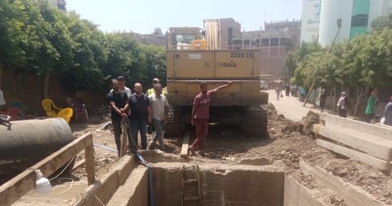 نائب محافظ الجيزة يتابع ميدانيا معدلات التنفيذ بمشروع الصرف الصحى ببشتيل