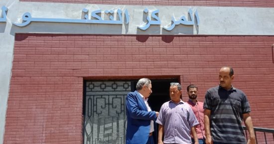 محافظ المنيا يتابع تنفيذ مشروعات حياة كريمة بمركزى ديرمواس وأبوقرقاص