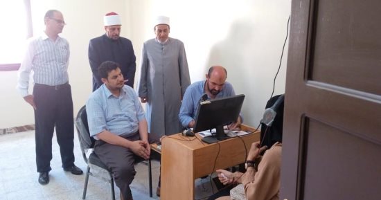 رئيس منطقة الإسكندرية الأزهرية يتفقد الامتحانات الشفهية لشهادات القراءات  