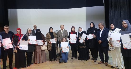 وكيل تعليم كفر الشيخ يكرم المتميزين بأنشطة التربية الاجتماعية والاتحادات الطلابية