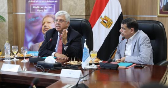 وزير التعليم العالى يؤكد على ضرورة ربط المخرجات البحثية لمدينة زويل بالصناعة