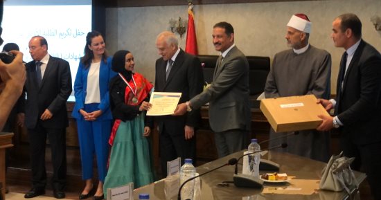 محافظ الجيزة يكرم أوائل الثانوية العامة والأزهرية والدبلومات الفنية