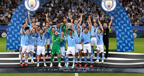 مانشستر سيتي يحقق الرباعية التاريخية.. كتيبة جوارديولا تتوج بكأس السوبر الأوروبى للمرة الأولى فى تاريخه على حساب إشبيلية.. السيتي رقم 25 بقائمة المتوجين بالسوبر.. وجوارديولا يعادل إنجاز أنشيلوتي التاريخى