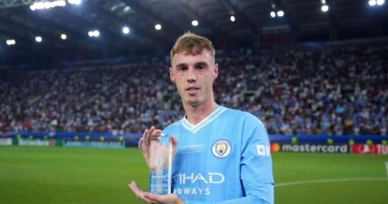 كولر بالمر أفضل لاعب فى مباراة السوبر الأوروبي بين مانشستر سيتي وإشبيلية