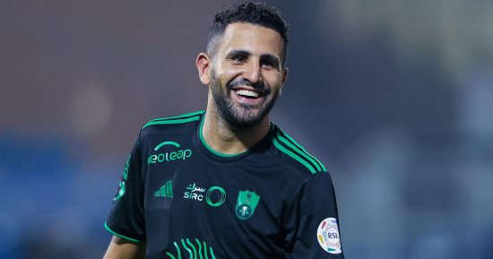 رياض محرز يقود هجوم الأهلى أمام الرياض فى الدورى السعودى.. وفيرمينو بديلا