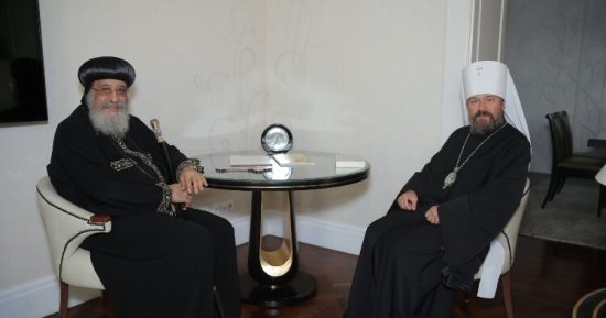 البابا تواضروس يستقبل مطران الكنيسة الروسية في المجر