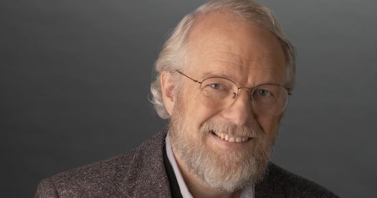 وفاة جون وارنوك مؤسس أدوبى عن عمر يناهز 82 عامًا