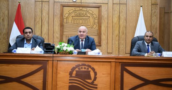 محافظ قنا يوافق على تقسيط توصيل المياه للمستثمرين بمجمع الصناعات بنجع حمادى 