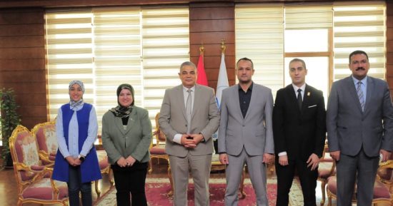 رئيس جامعة كفر الشيخ يستقبل وفد "حياة كريمة" بالمحافظة