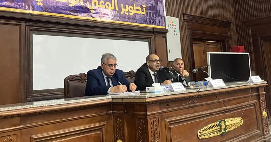 أكرم القصاص: مصر نفذت مشروعات اقتصادية ضخمة بالتوازى مع محاربة الإرهاب
