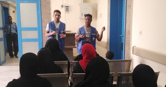 "صحة الأقصر" تقدم ندوات عن حمى الضنك ووسائل تنظيم الأسرة ضمن حملة 100 يوم صحة