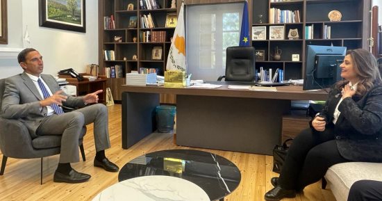 وزير الداخلية القبرصى يشيد بتجربة مصر فى مكافحة الهجرة غير الشرعية