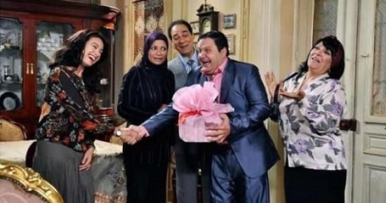 إتيكيت استقبال العريس عند زيارته الأولى للمنزل.. عشان المقابلة تعدى بسلام