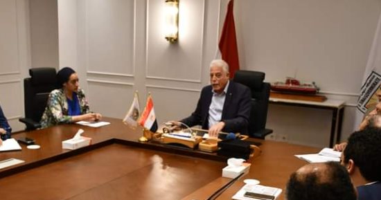 محافظ جنوب سيناء يناقش مقترح المخطط التفصيلى لمدينة دهب
