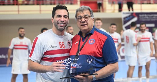 أحمد الأحمر أفضل لاعب فى مباراة الزمالك والحشد بالبطولة العربية لليد 