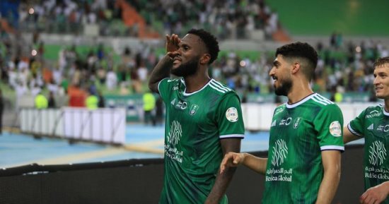 كيسى يقود الأهلى لفوز مثير على الأخدود فى الدورى السعودى.. فيديو
