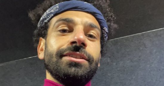 محمد صلاح يظهر بمزاج "رايق" رغم حيرة وسائل الإعلام حول مستقبله