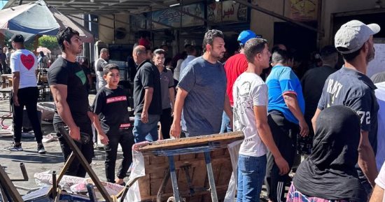 إصابة 3 أشخاص في حريق داخل سوق الأسماك الحضاري ببورسعيد