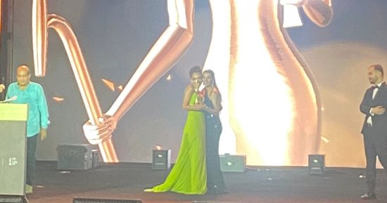 سلمى أبو ضيف ورنا رئيس ونانسى صلاح يفزن بأفضل ممثلة صاعدة فى مهرجان الدراما
