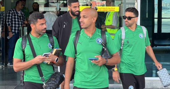 بعثة بيراميدز تغادر إلى تركيا و24 لاعبًا فى القائمة.. صور