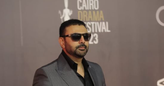محمد كريم بـ لوك مختلف على السجادة الذهبية بمهرجان القاهرة للدراما