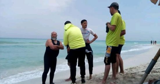 انتشال جثمان شاب غرق بشاطئ فى منطقة أبو يوسف بالإسكندرية 