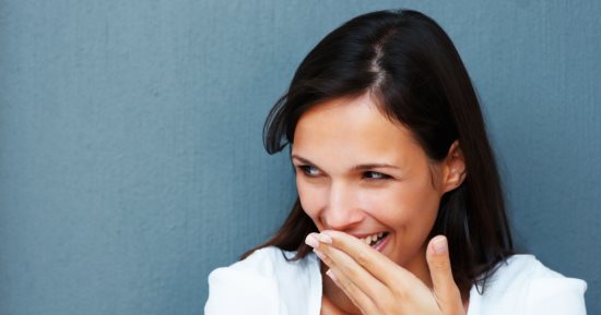 5 أبراج بتحب الضحك المرح.. أبرزها الأسد والحمل