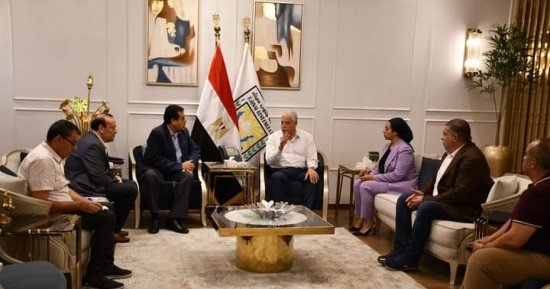 محافظ جنوب سيناء يترأس اجتماع مجلس إدارة صندوق الإسكان الاقتصادى للمحافظة 