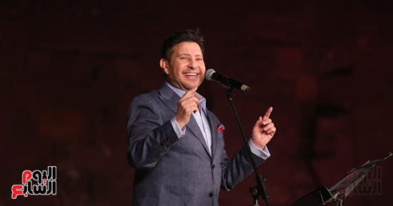 هانى شاكر يقدم أحدث أغنياته "الكبير" بمهرجان القلعة والجمهور يتفاعل مع "يا ريتنى"