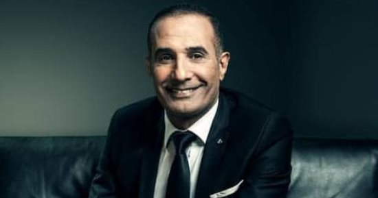 الموزع كريم عبد الوهاب: حالة والدى مستقرة ويخضع لـ تركيب دعامات