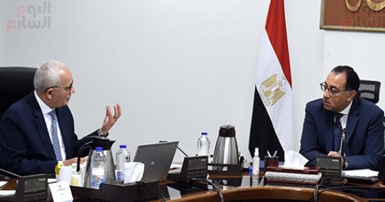 رئيس الوزراء يتابع جاهزية المدارس استعدادًا للعام الدراسى الجديد