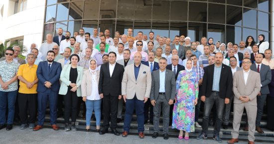 محافظ بني سويف يشهد مراسم توقيع 60 جمعية جديدة من وثيقة توحيد جهود العمل الأهلى