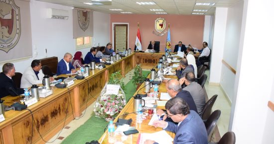 رئيس جامعة سوهاج يتعهد بانطلاقة جديدة فى تنفيذ مشروعات تعليمية وبحثية متميزة