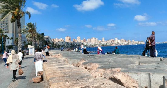 طقس الإسكندرية اليوم.. مائل للحرارة والعظمى تسجل 31 درجة "صور"