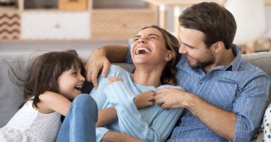 أبراج فلكية العائلة مصدر سعادتها فى الحياة.. أبرزها العقرب والحوت